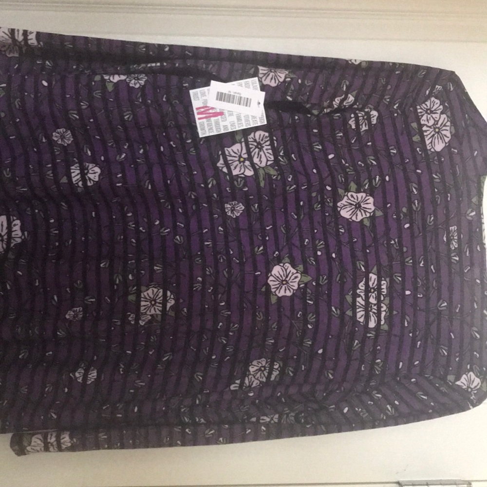 🦄 Lularoe Sarah Medium